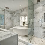 soaking tub