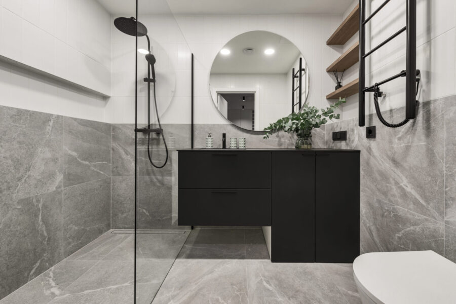 bathroom remodel project Image
